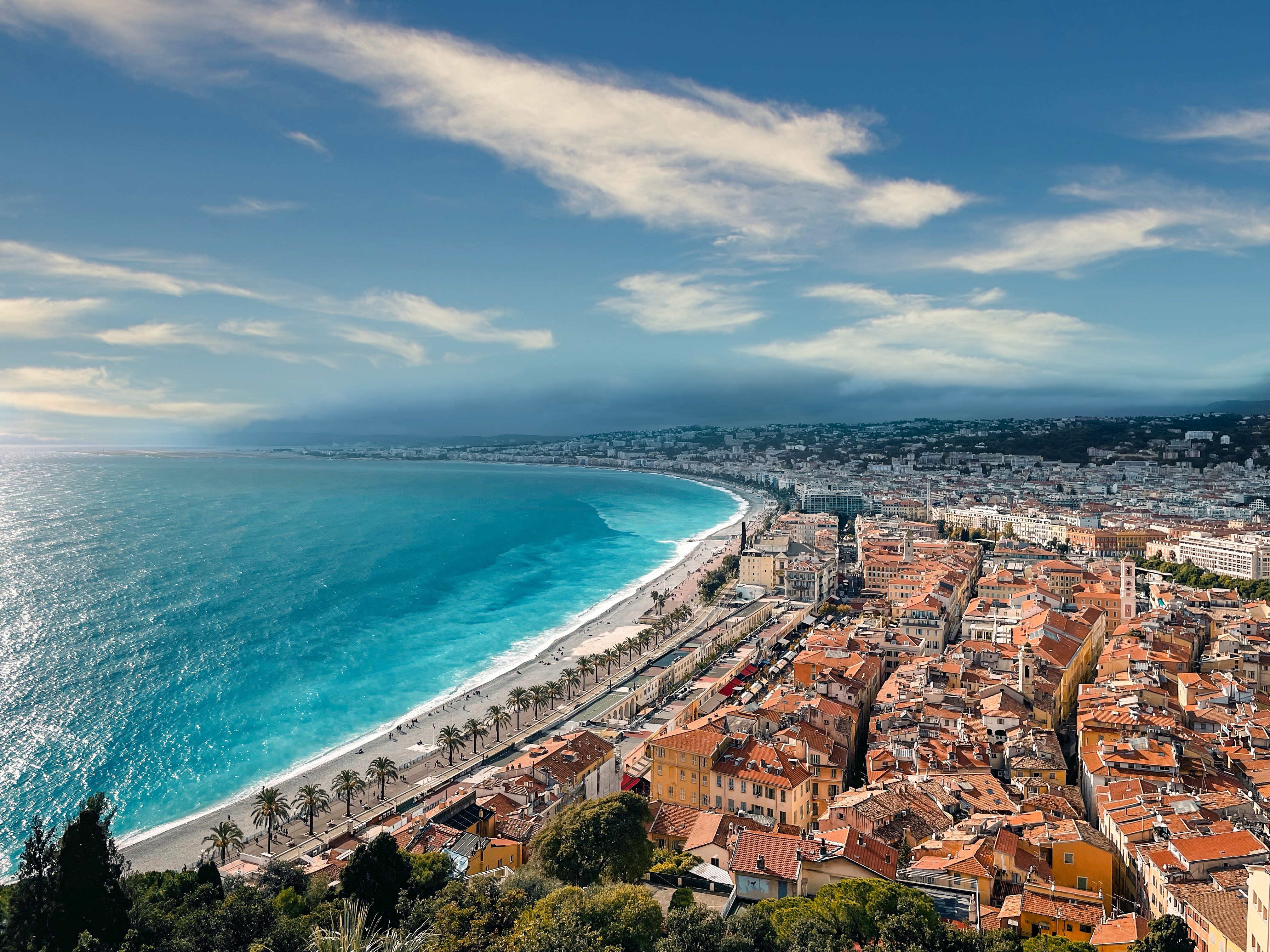 Nizza, Cannes vagy Antibes? Hol érdemes befektetni a Francia Riviérán 2026-ban?
